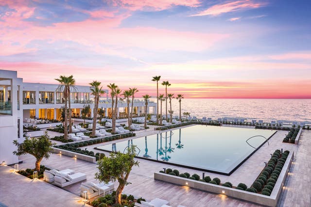 <p>Enjoy sunny days and stunning sunsets with a luxury break in relaxing, restorative Crete </p>