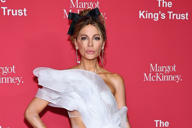<p>Kate Beckinsale reveals why she was hospitalized for six weeks</p>