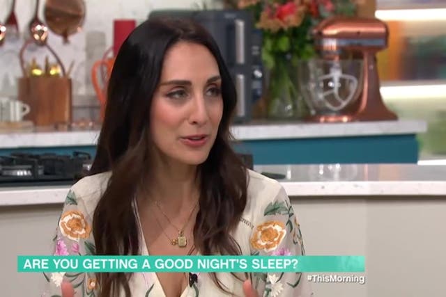 <p>Doctor reveals best position for getting a good night’s sleep.</p>